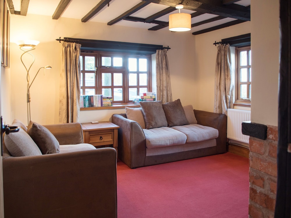 Malvern Vacations - Yew Tree Cottage - Property Image 8