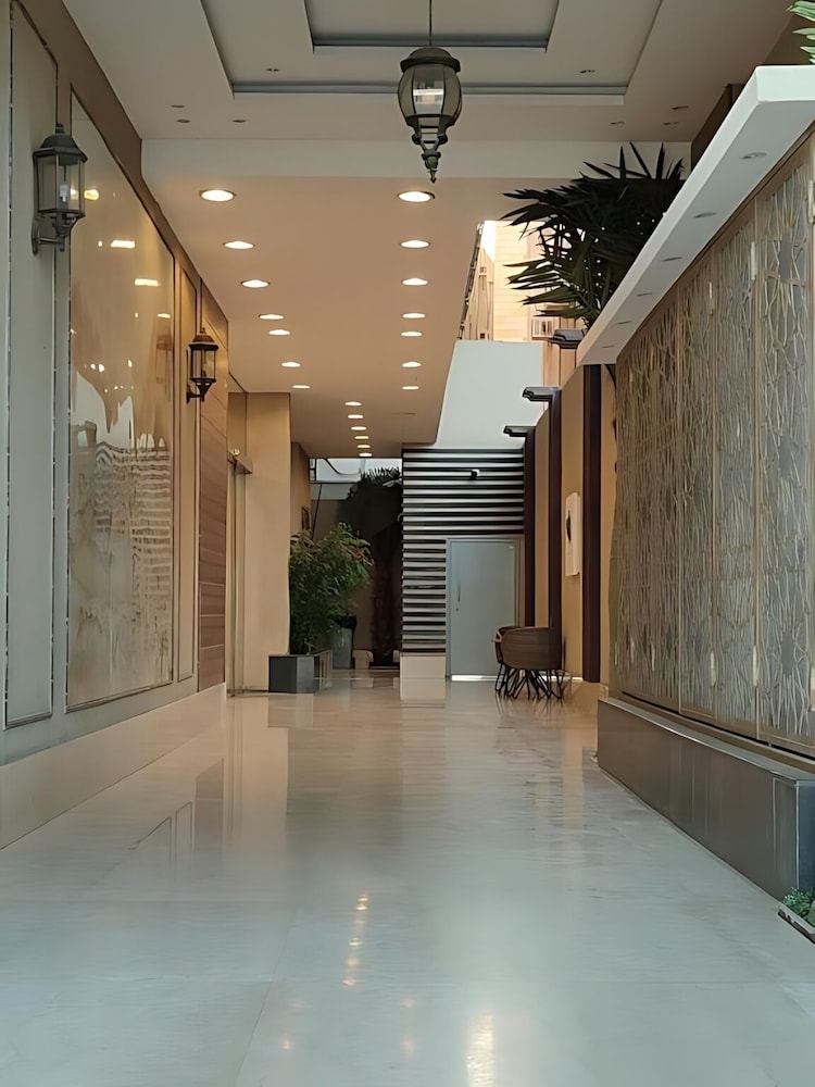 Kayan Serviced Apartments