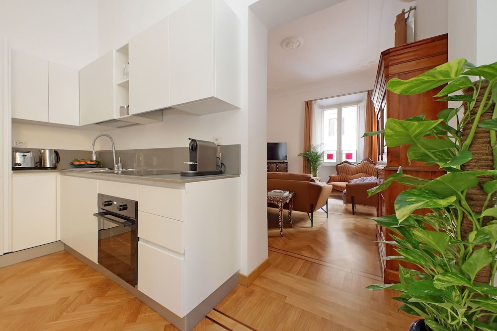 Treasurerome Vatican Charme 4br