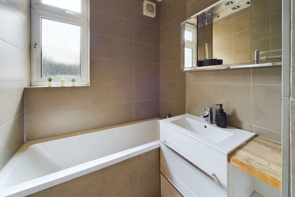 The Earl s Court Hideaway - Warm 3bdr House