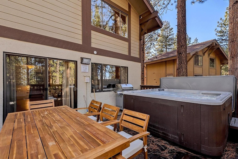 1192 Timber Lane 4 Bedroom Home