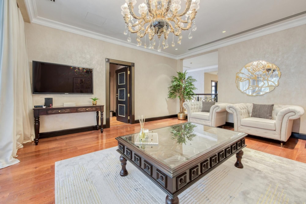 Majestic Resort Villa w Private Pool on The Palm
