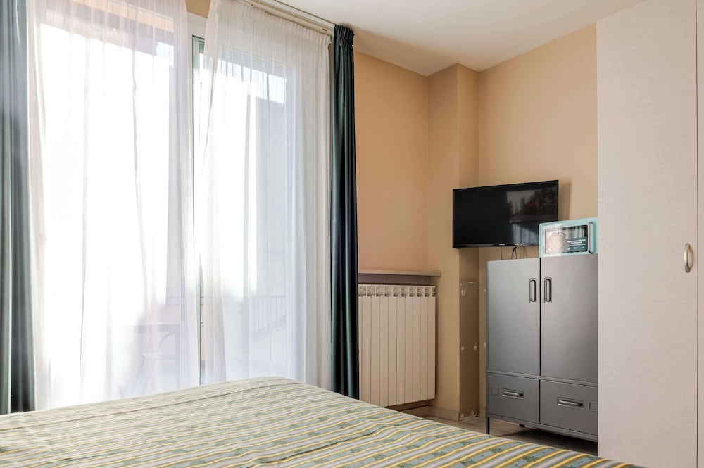 Hotel 3 Comfort and Serenity Heart of Ventimiglia photo 4