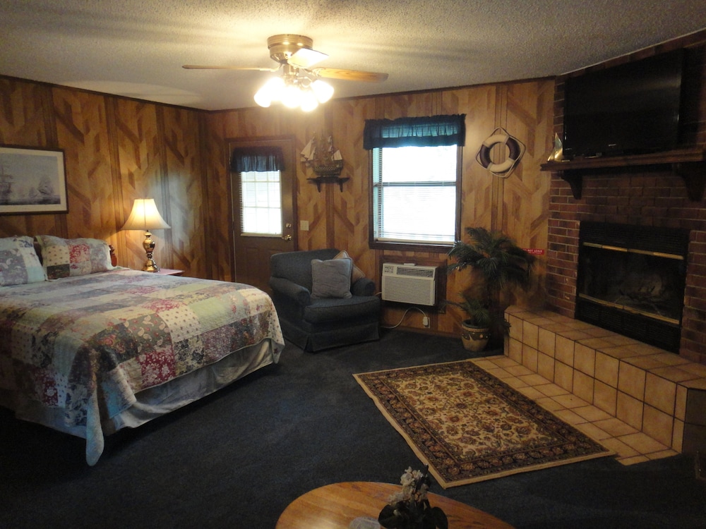 Brackenridge Lodge view 2