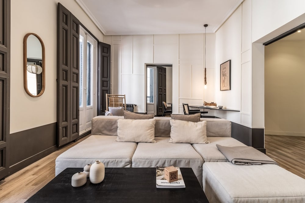 Arashi - 4 Bedrooms in Chueca
