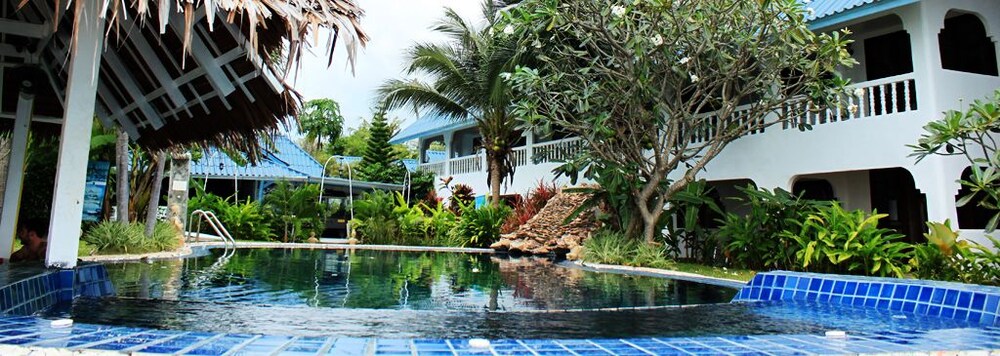 Asia Blue Beach Hostel Hacienda