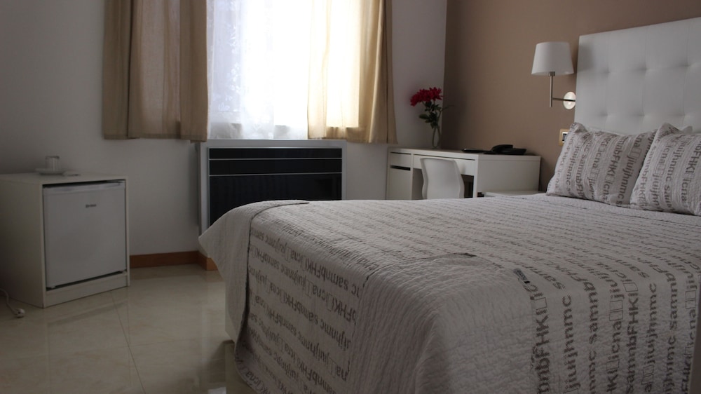 Moreno`s Boutique Hotel