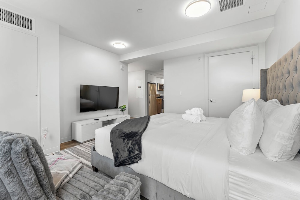 Furnished Apts near Harvard Stadium