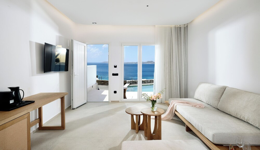 Etere Luxury Suites