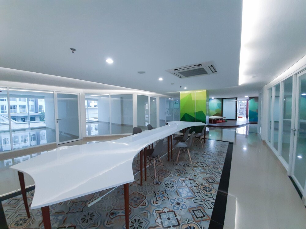 meeting & event spaces