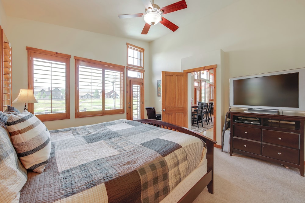Grand Elk Golf Club On-site: Mtn-view Home w/ Deck
