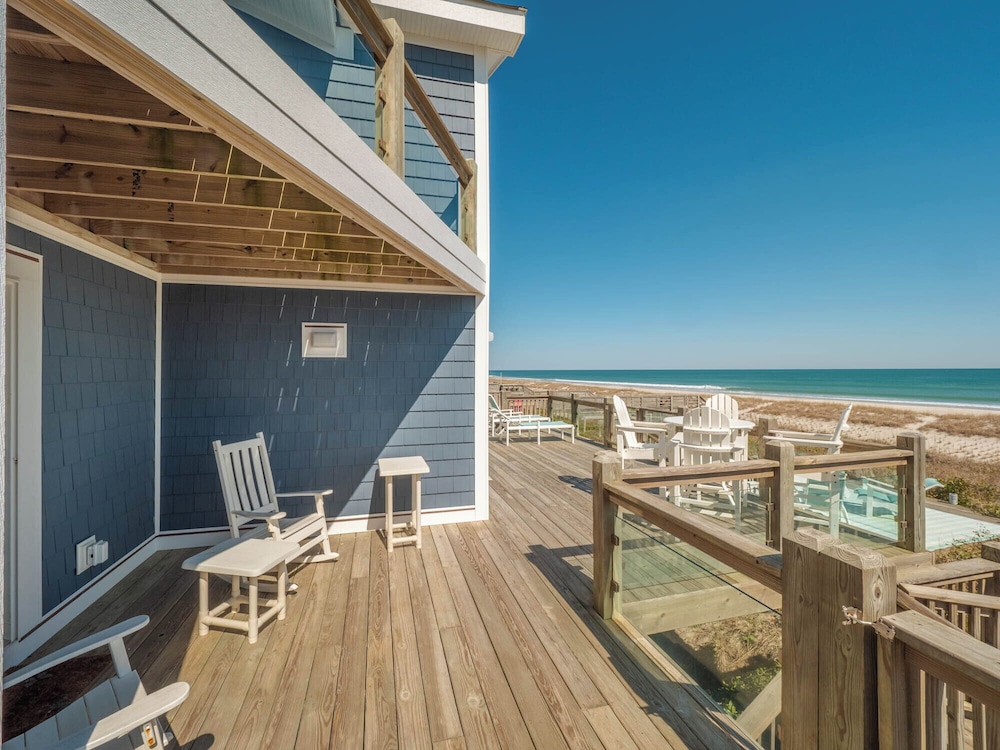 Beach Coma by Topsail Realty