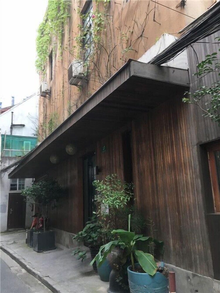 Shanghai Lane