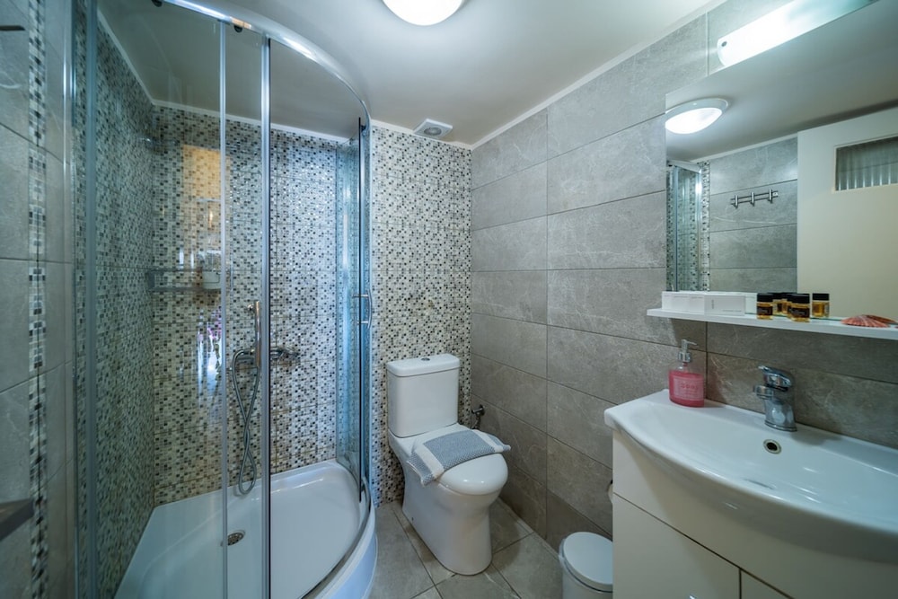 City Center Apartment Project by Cretan Houses