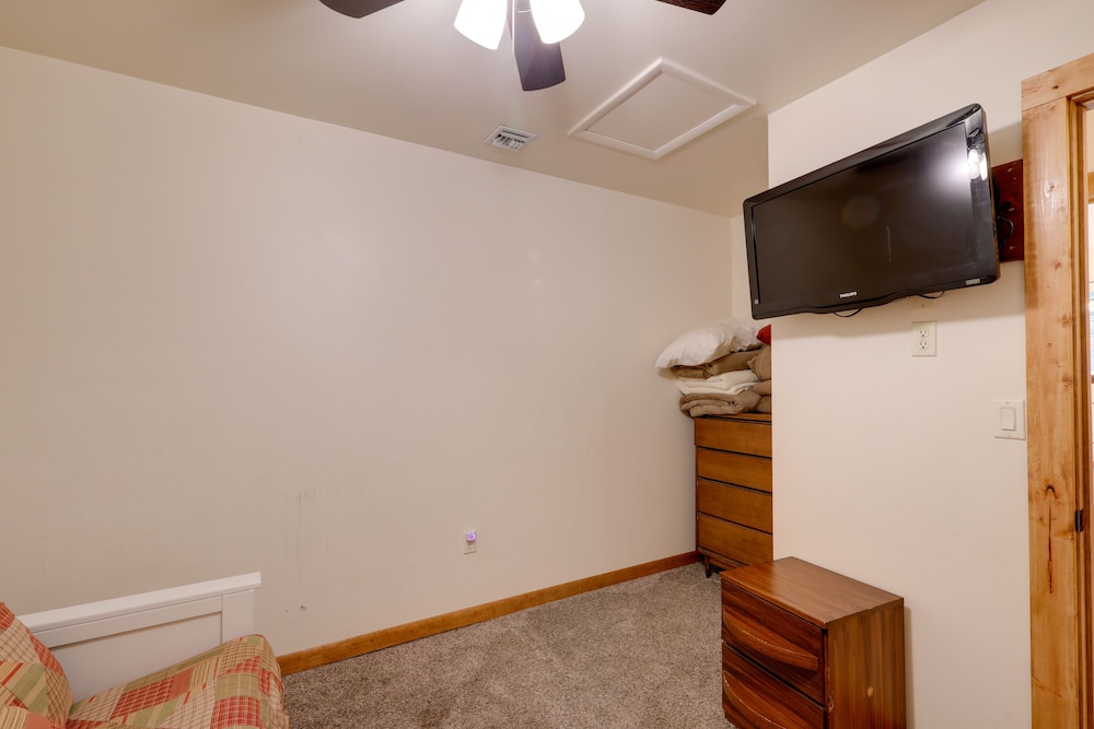 Rustic Pine Retreat w/ Fenced 1-acre Yard - Property Image 5