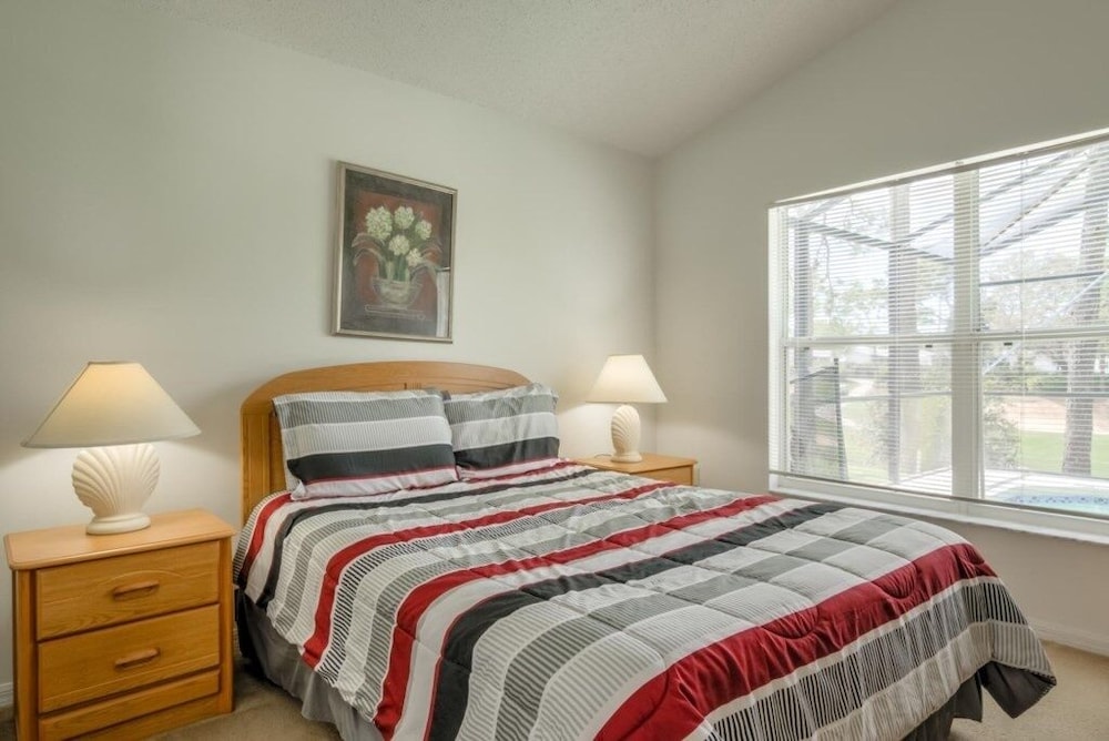 Gated Community Private Pool 3 Bedroom Home by Redawning