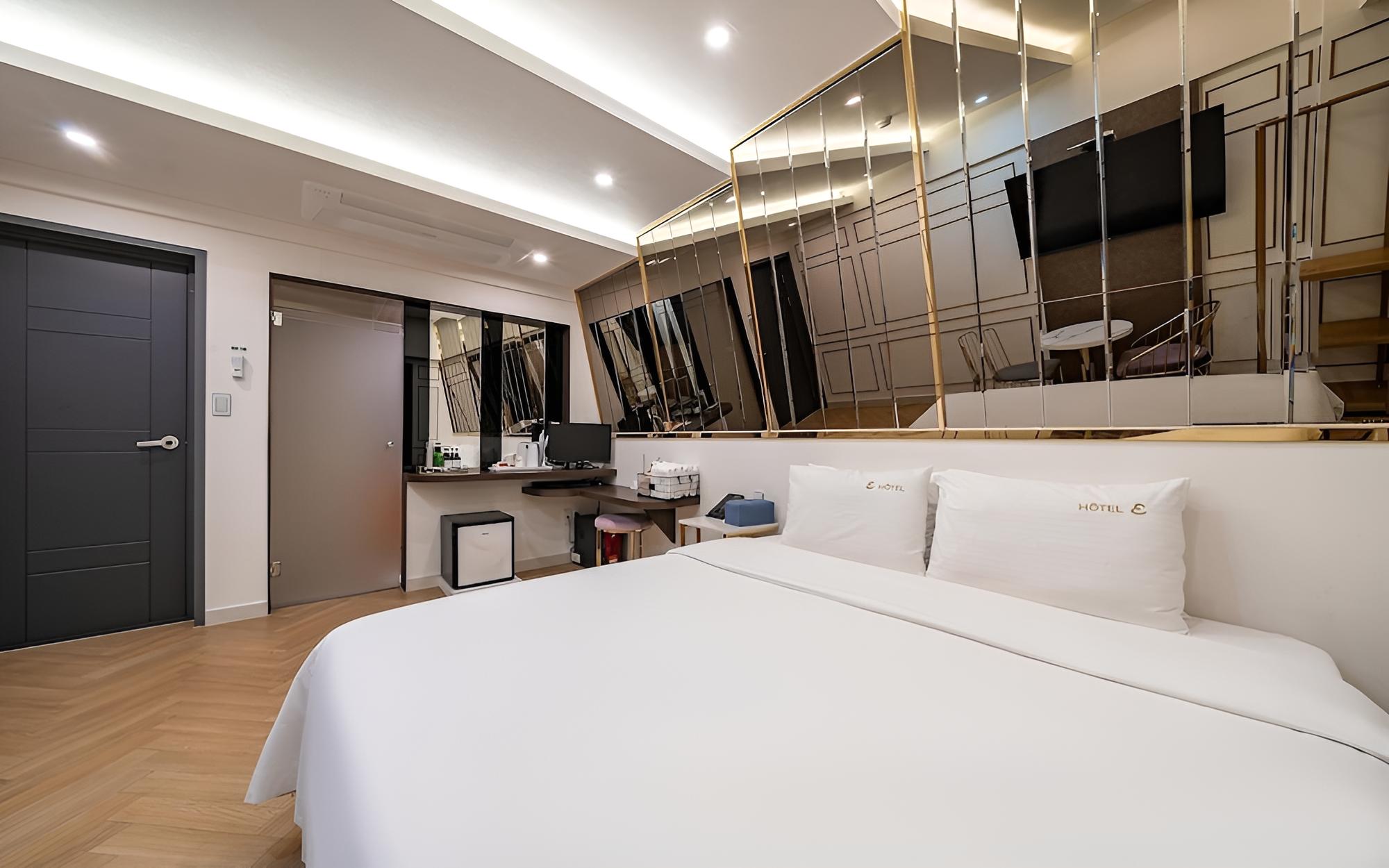 Busan Hadan E Palace Hotel view 2