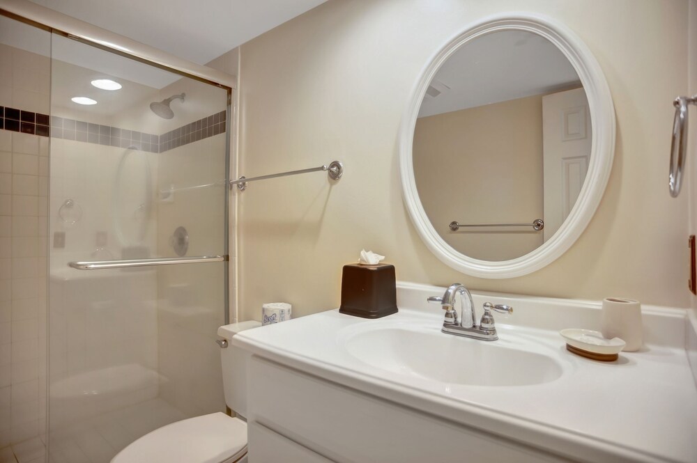 1270 Harbour Town Club at The Sea Pines Resort
