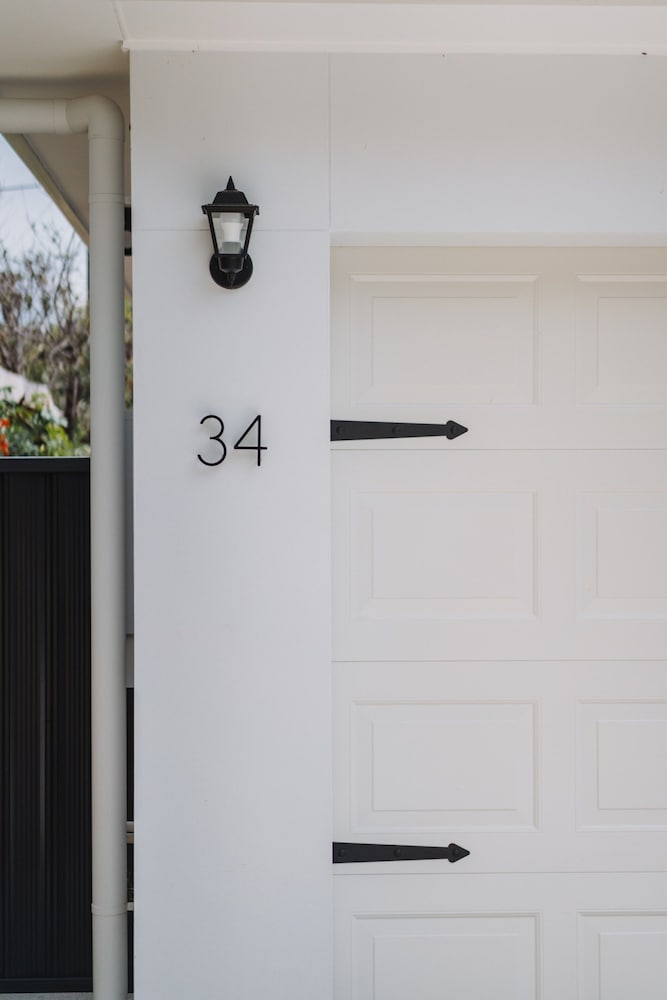 Exquisitely Spacious 3-bed Home