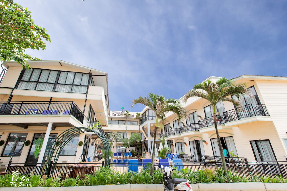 Hotel In On The Beach - Image 1