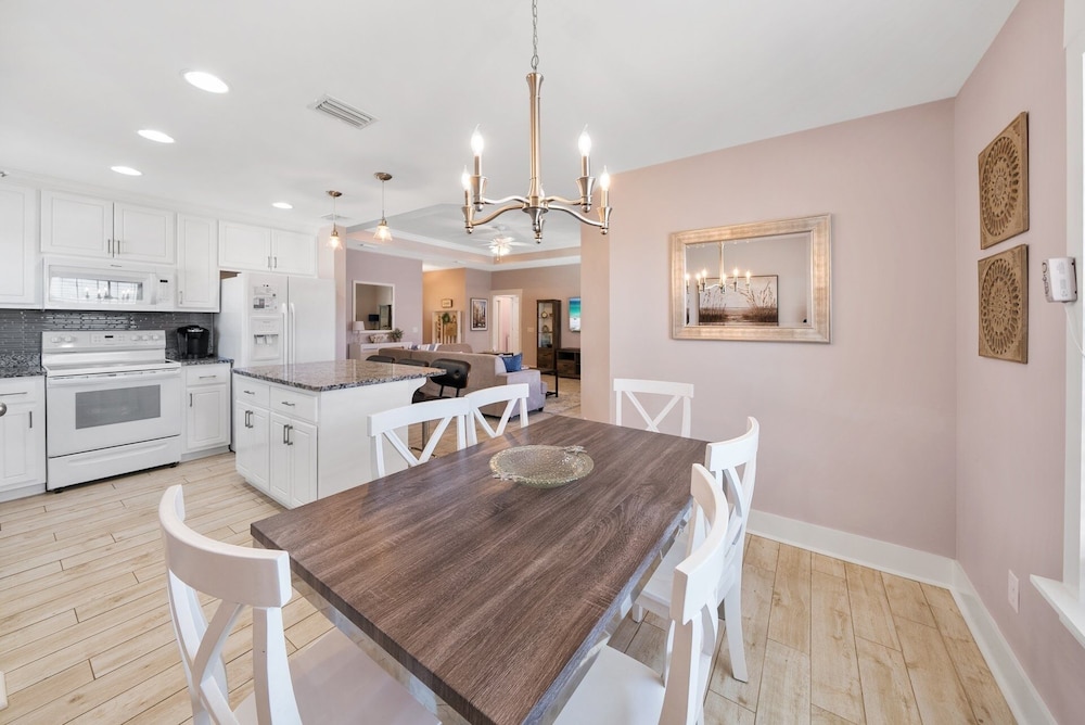 Lakeside Dream 4 Bedroom Home