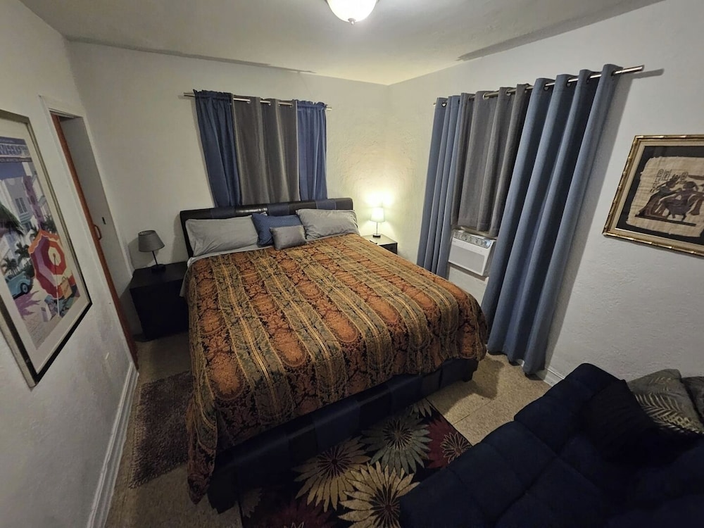 Pet-friendly Brickell Stay Near Beach & City