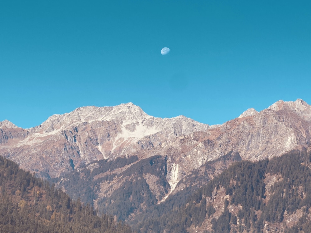 Aura by RA Manali - Mountain View