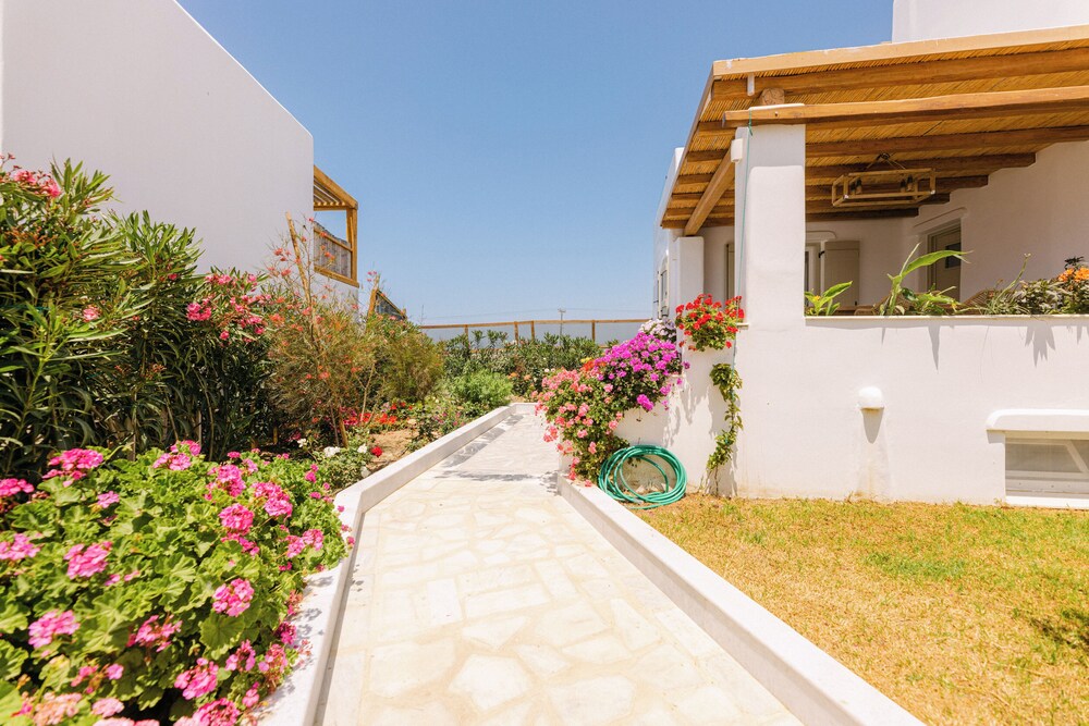 Velonis Villas