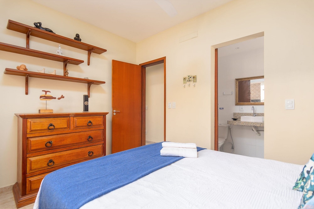 Dolphin Bay Hotel - Property Image 2