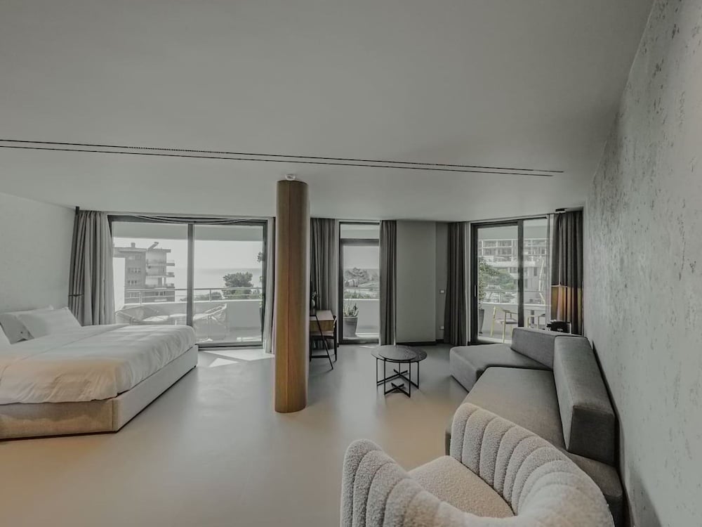 Zins Luxury Room 02 in Durr s