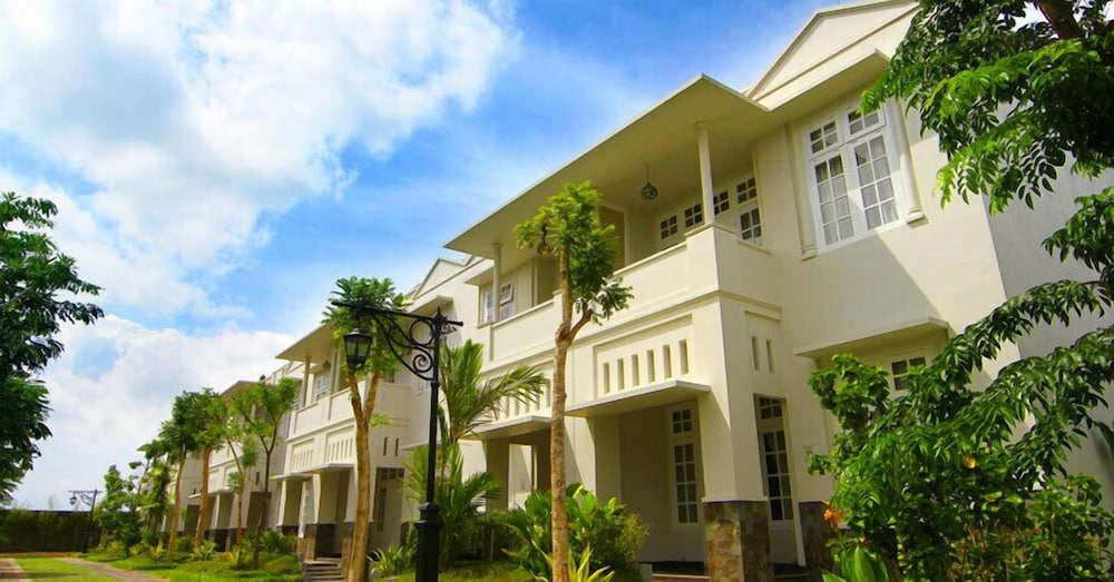 The Gambir Anom Hotel Resort & Convention