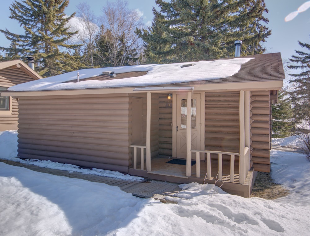 Cascade Lodge