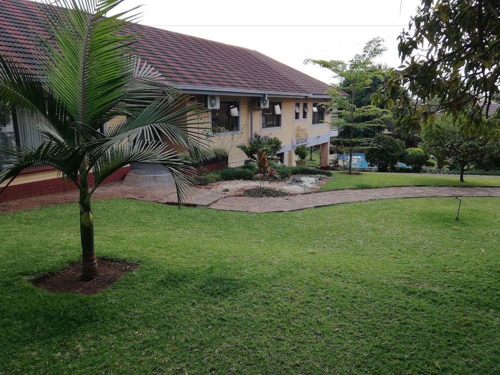 Premier Guest Lodge