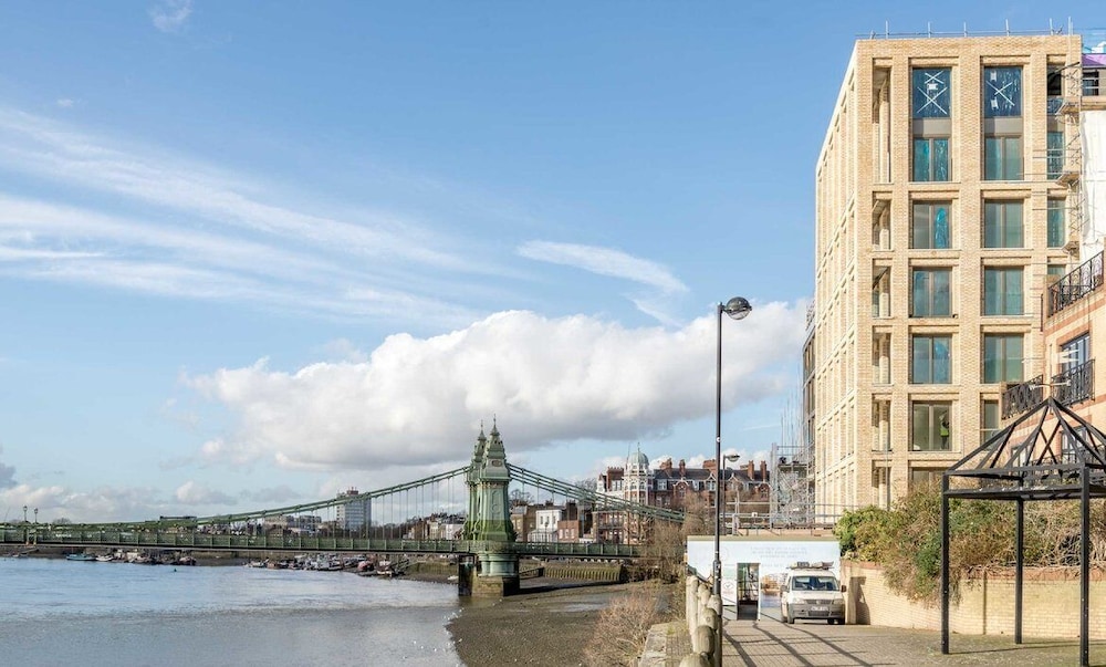 Luxurious Hammersmith Apartment