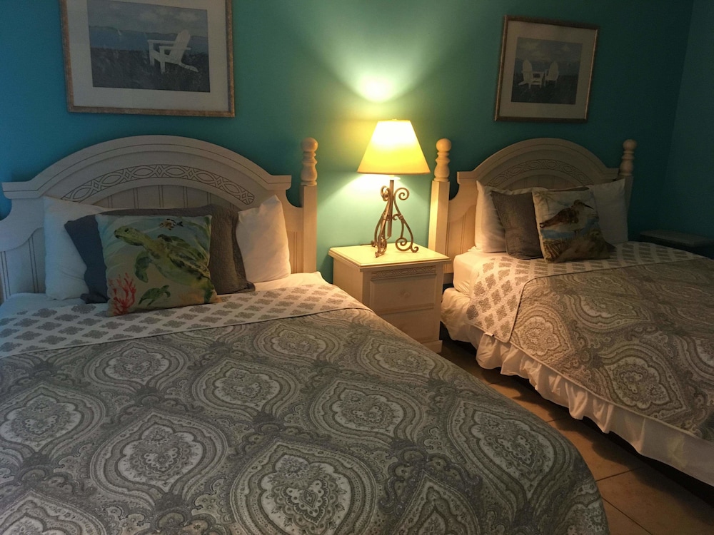 Turtle Crawl Inn