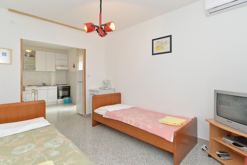 Apartment Josip 828