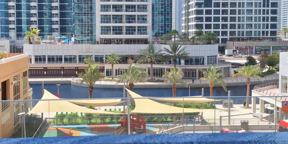 Stunning One-bedroom Apartment in Me Do Re in JLT