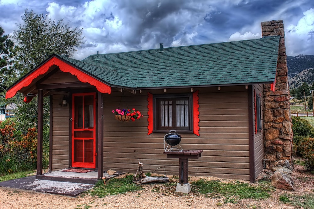 Tiny Town Cabins - Property Image 10