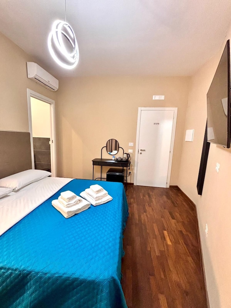 Le vie di San Pietro guest house