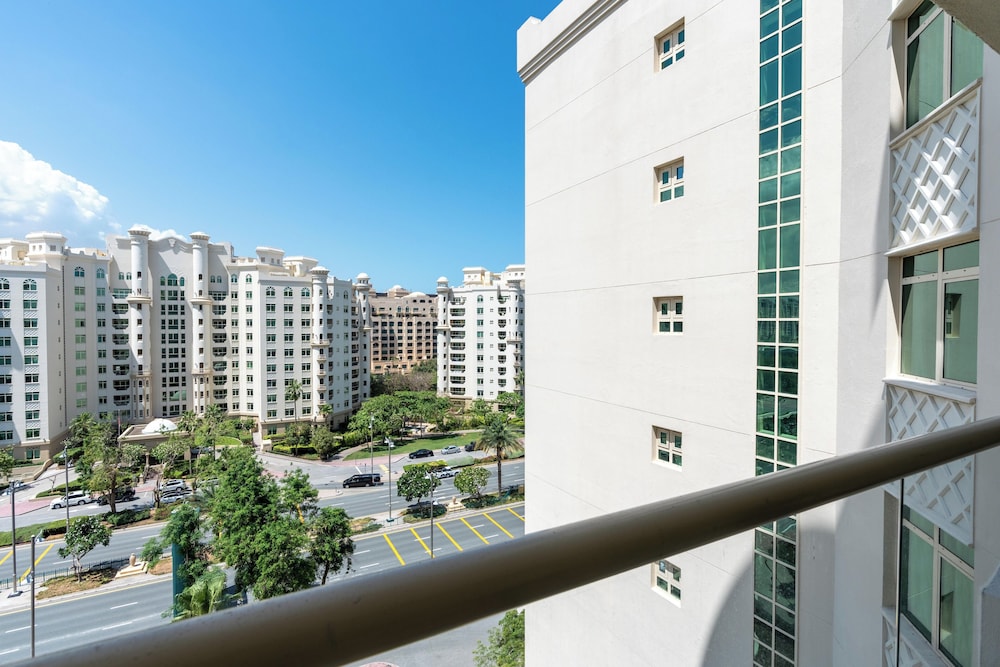 Bespoke Residences - Shoreline Al Nabat