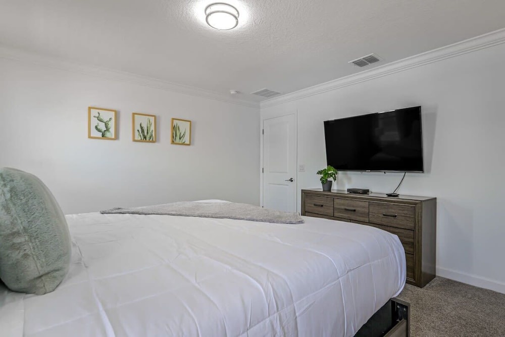 Fun Getaway With Themed Bedrooms