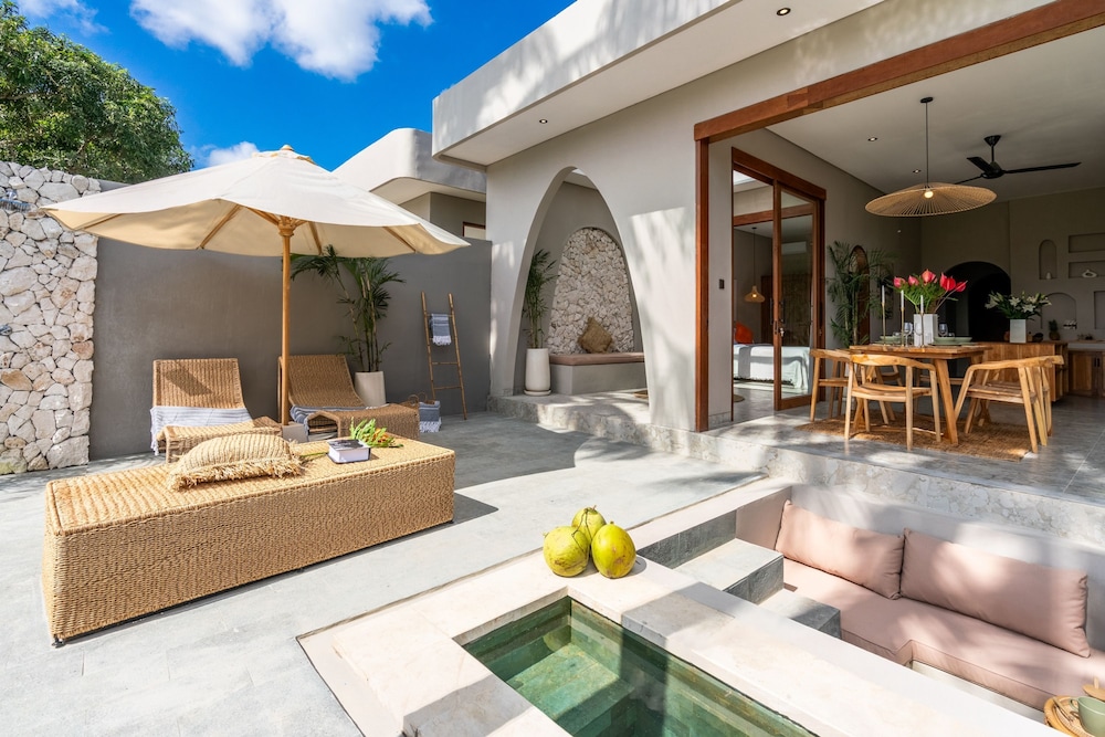Villa Bayu by Alfred in Bali - Cozy 2BR Villa w Stunning Ricefield View