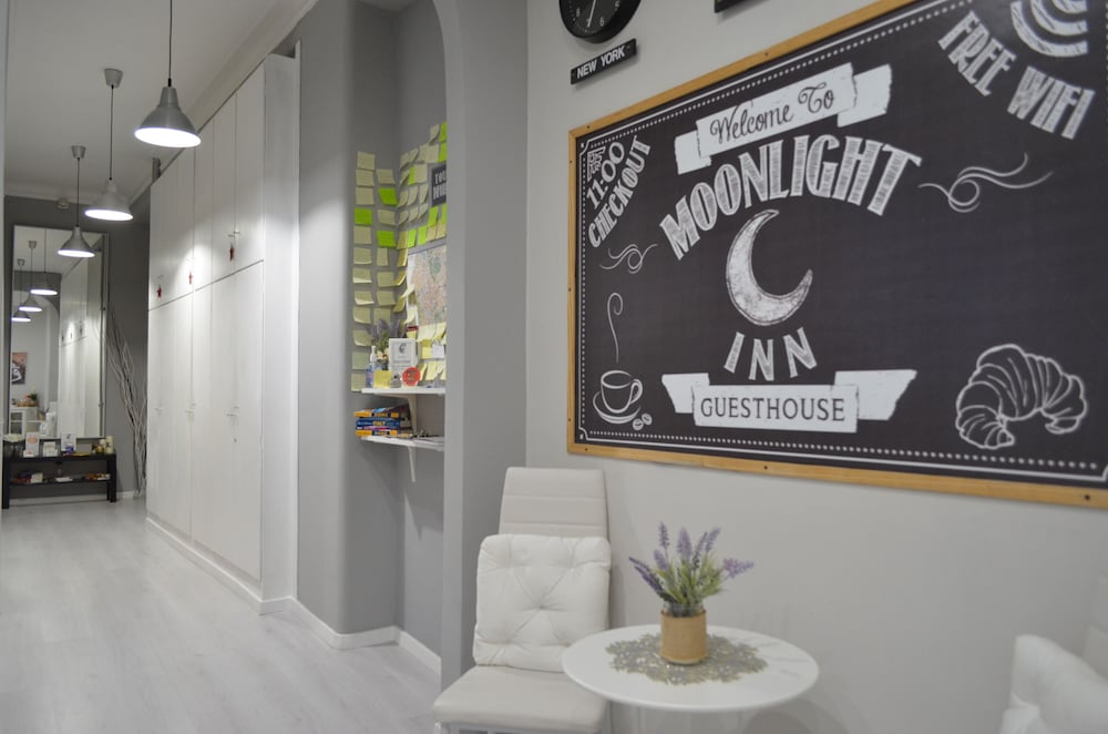 Moonlight Inn Guest House