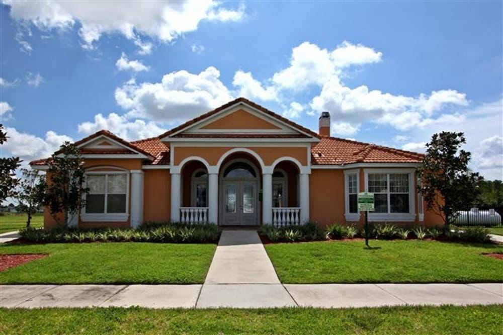4736 Family Home Near Disney Sea World