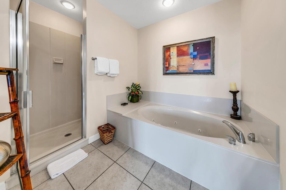Grandview East 1401