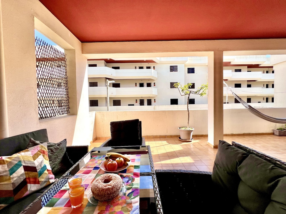 Lagos Ocean BAY With Pool by Homing