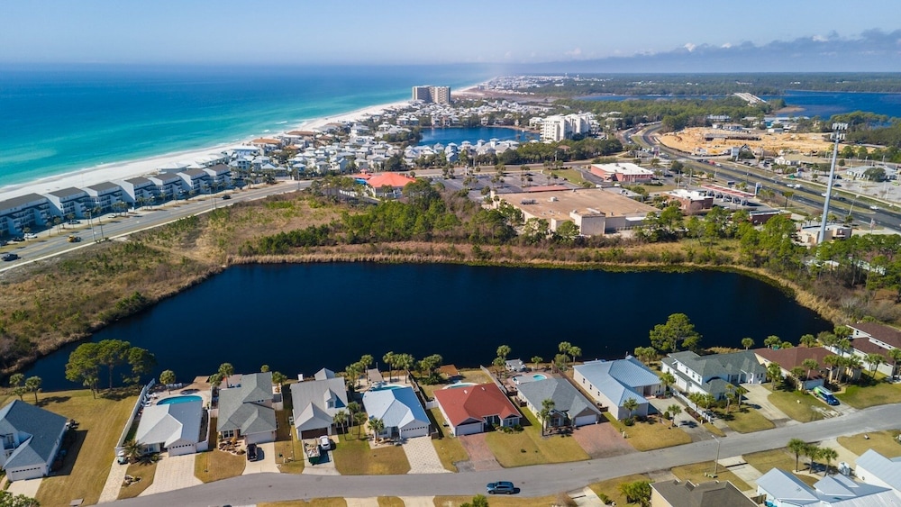 Lakeside Dream 4 Bedroom Home