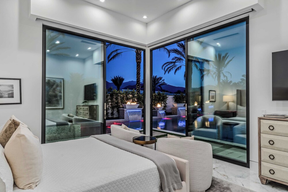Sleeps 17 Pool & Pickleball Sun-kissed Desert Escape Bravo Villa #1 by Avantstay