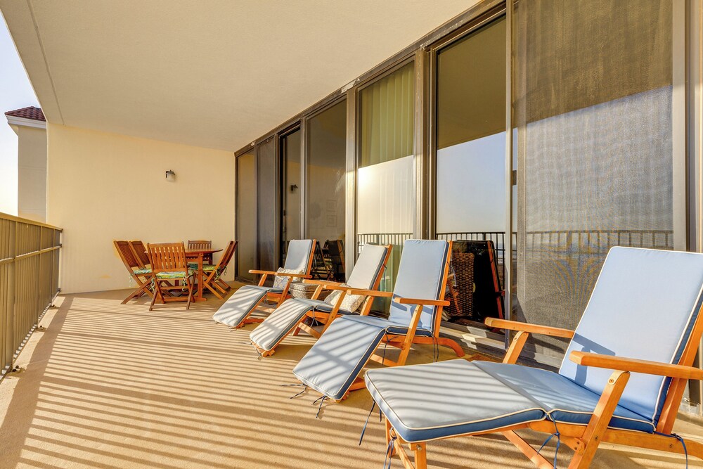 Relax By the Beach: Gulf Coast Condo w/ Ocean View