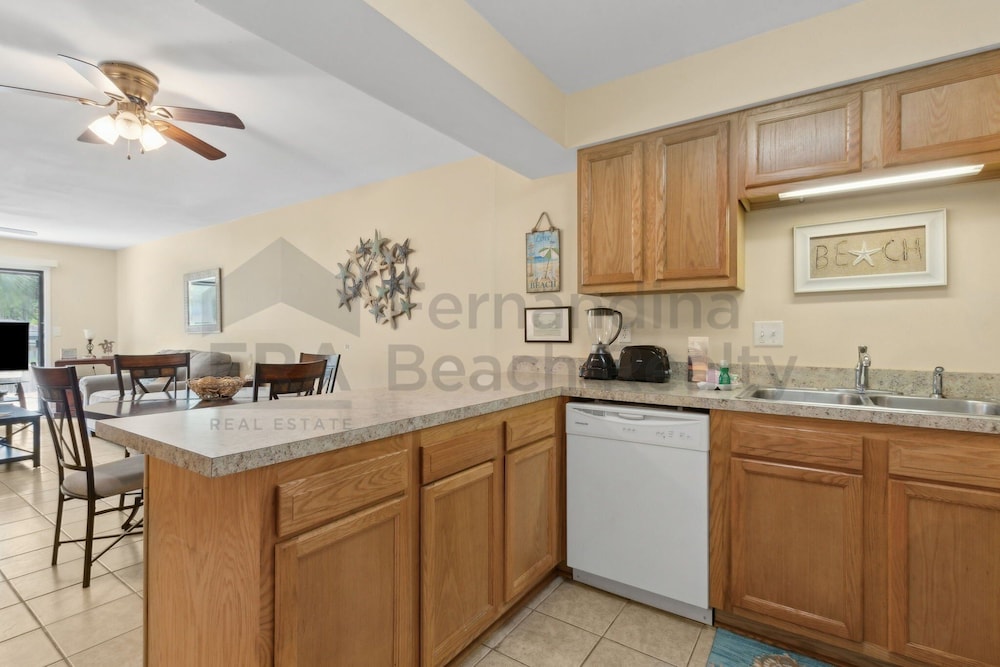 2622 Forest Ridge #c2 3 Bedroom Condo